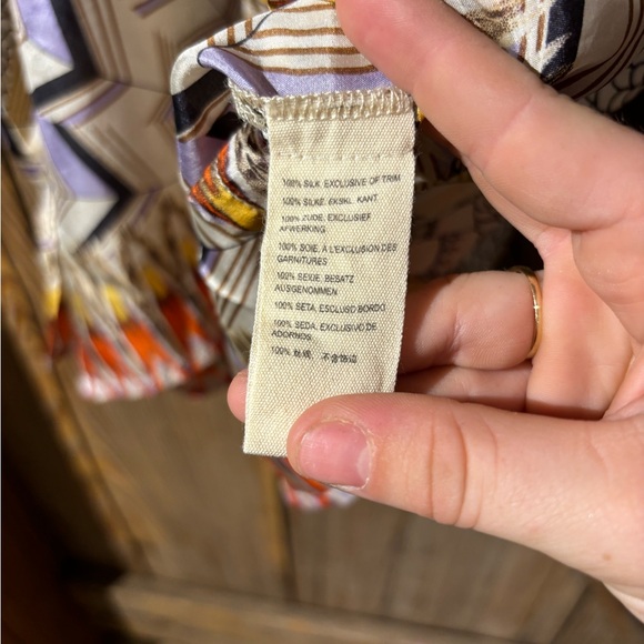 Silk unique design Johnny Was top - Picture 4 of 5